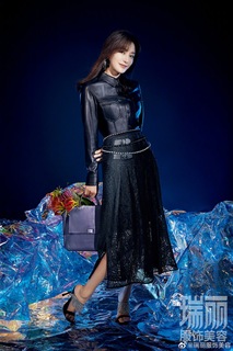 Lan Qin feet photo 8