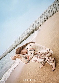 Lan Qin feet photo 1