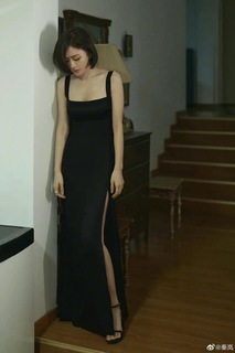 Lan Qin feet photo 18