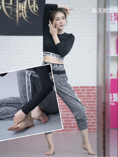 Lan Qin feet photo 19