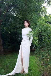 Lan Qin feet photo 8