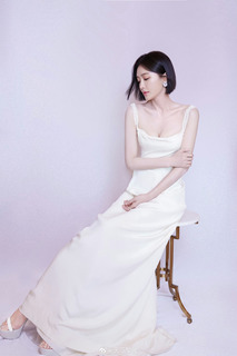 Lan Qin feet photo 3