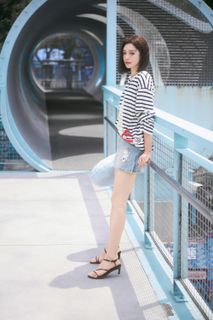 Lan Qin feet photo 1