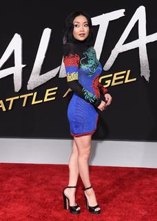 Lana Condor feet photo thumbnail