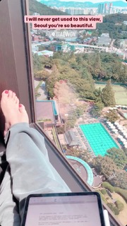 Lana Condor feet photo thumbnail