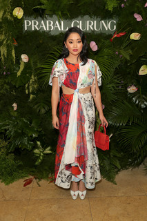 Lana Condor feet photo thumbnail