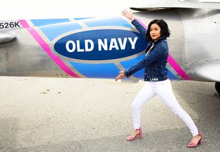 Lana Condor feet photo thumbnail