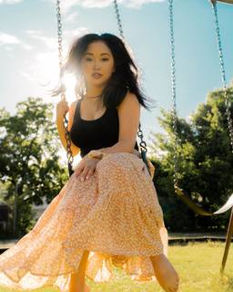 Lana Condor feet photo thumbnail