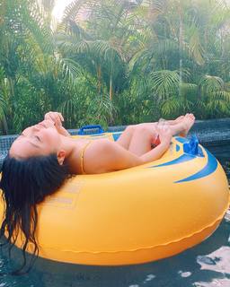 Lana Condor feet photo thumbnail