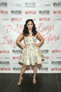 Lana Condor feet photo thumbnail