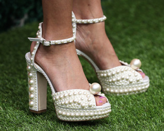 Lana Condor feet photo thumbnail