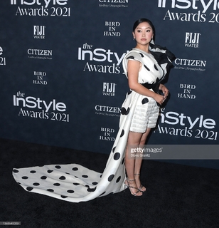 Lana Condor feet photo thumbnail
