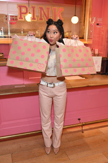 Lana Condor feet photo thumbnail