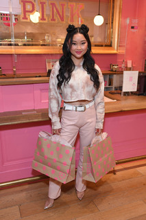 Lana Condor feet photo thumbnail