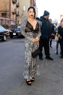 Lana Condor feet photo thumbnail