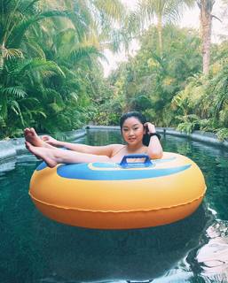 Lana Condor feet photo thumbnail