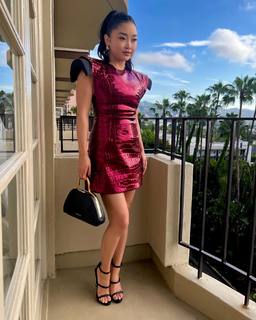 Lana Condor feet photo thumbnail