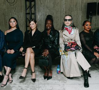 Lana Condor feet photo thumbnail