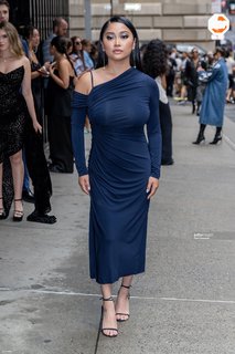 Lana Condor feet photo thumbnail