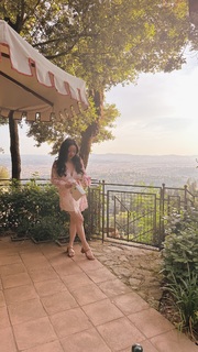 Lana Condor feet photo thumbnail