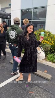 Lana Condor feet photo 12