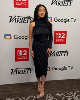 Lana Condor feet photo 8