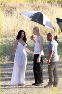 Lana Del Rey feet photo thumbnail