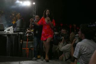 Lana Del Rey feet photo thumbnail