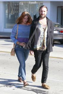 Lana Del Rey feet photo thumbnail