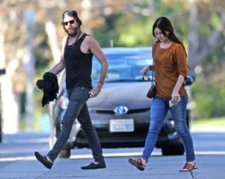 Lana Del Rey feet photo thumbnail