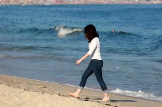 Lana Del Rey feet photo thumbnail