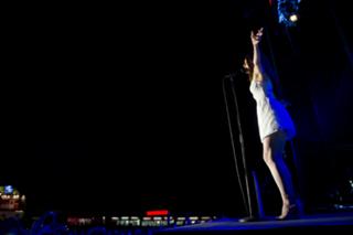Lana Del Rey feet photo thumbnail