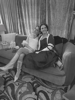 Lana Del Rey feet photo thumbnail