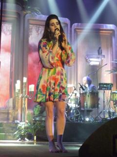 Lana Del Rey feet photo thumbnail