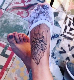 Lana Klingor feet photo 4