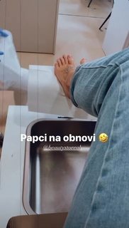 Lana Klingor feet photo 10