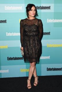 Lana Parrilla feet photo thumbnail