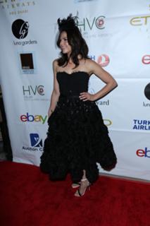 Lana Parrilla feet photo thumbnail