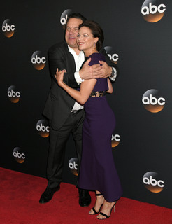 Lana Parrilla feet photo thumbnail