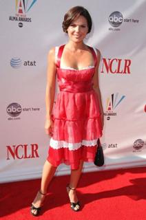 Lana Parrilla feet photo thumbnail