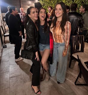 Lana Parrilla feet photo thumbnail