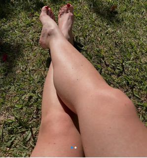Lana Rhodes feet photo 4