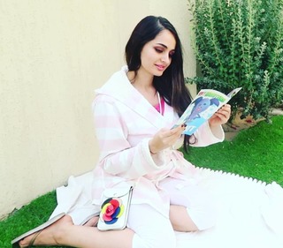 Lana Rose feet photo thumbnail