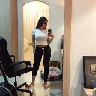 Lana Rose feet photo thumbnail