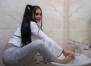 Lana Rose feet photo thumbnail