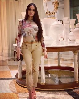 Lana Rose feet photo thumbnail