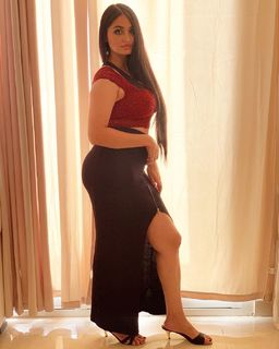 Lana Rose feet photo thumbnail