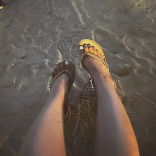 Lana Rose feet photo thumbnail