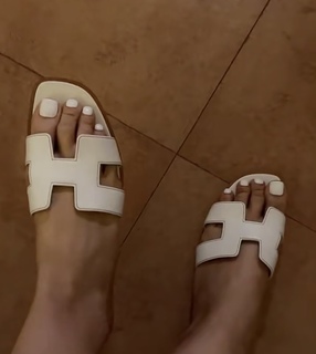 Lana Rose feet photo thumbnail