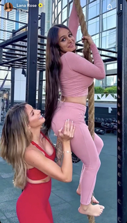 Lana Rose feet photo thumbnail